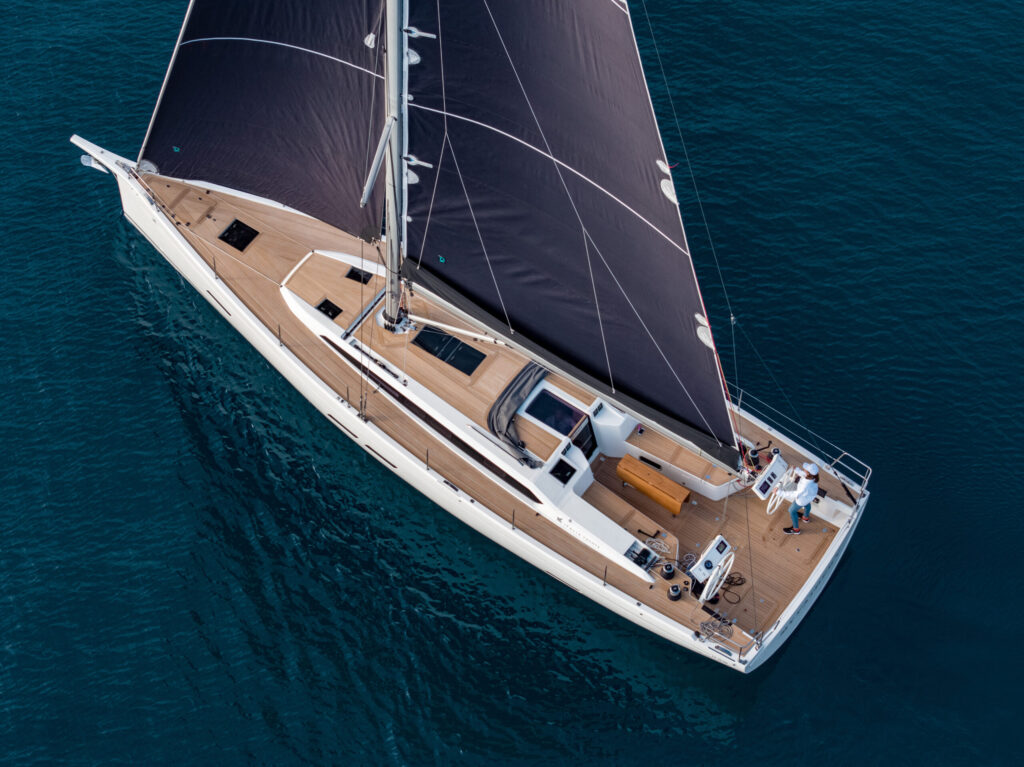 Italia Yachts Benelux - IY-14.98